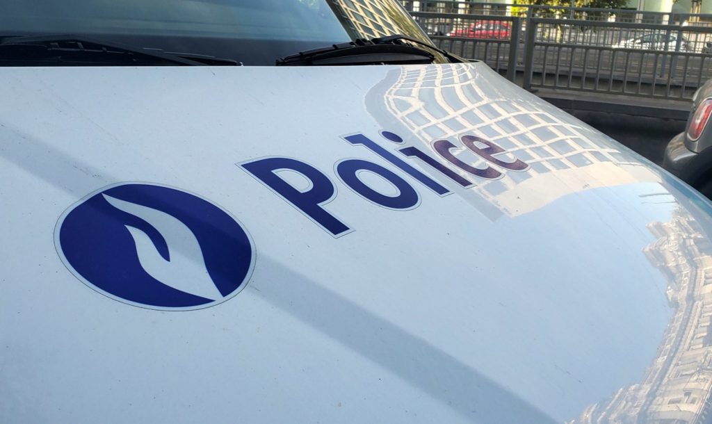 Hitchhiker opens fire at family near Anthisnes, Wallonia