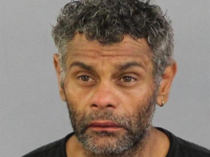 Police search for Melbourne sex offender who is ‘actively avoiding’ authorities