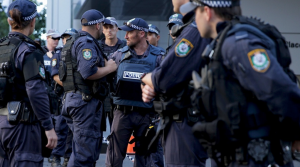 Strike Force Iandra raids southwest Sydney units and seizes $386,000 worth of cocaine and $50,000 cash